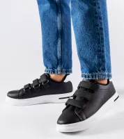 Czarne sneakersy zapinane na rzepy Paré - biała podeszwa 37