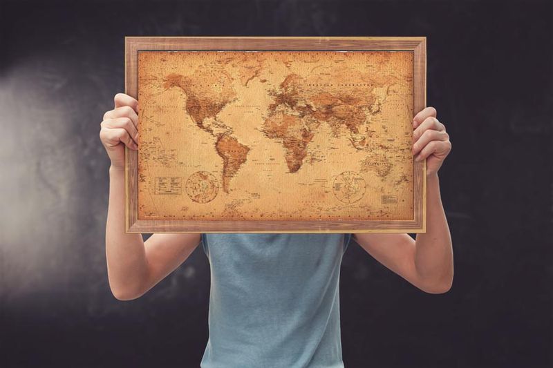 Mapa Świata w starym stylu - plakat 91,5x61 cm zdjęcie 3