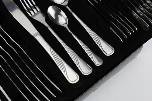 Komplet sztućców EVELINE 24-elementowy na Arena.pl