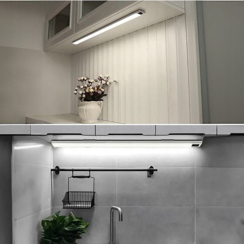 LAMPA LISTWA PODSZAFKOWA LED MEBLOWA NOCNA CZUJNIK NA RUCH RĘKĄ MAGNES na Arena.pl