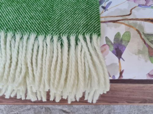 Koc wełniany z frędzlami 150x200 DIAGONAL wełna nowozelandzka zielony na Arena.pl