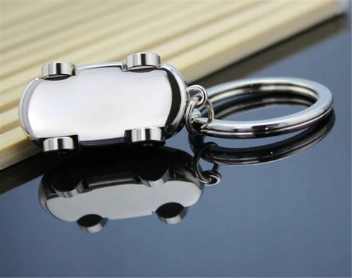 Brelok Samochodzik Cars Srebrny Tuning Ozdoba Breloczek do kluczy Zawieszka na Arena.pl