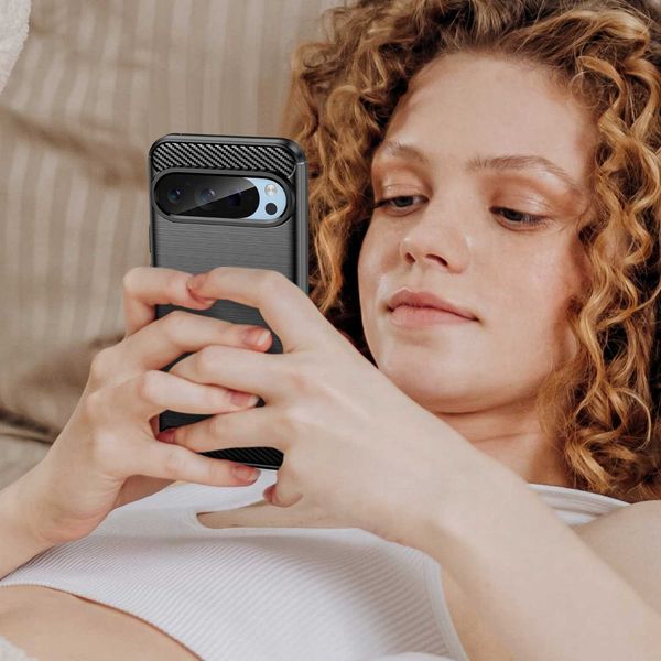 Spacecase Carbon Google Pixel 9/9 Pro Black zdjęcie 5