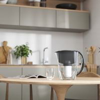 Dzbanek filtrujący Aquaphor Prestige 2.8 l z 6 wkładami A5 Mg, czarny