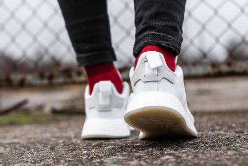 Adidas NMD R2 (CQ2401)40 2/3 na Arena.pl