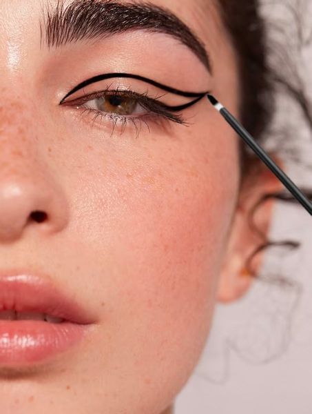 APLIKATOR APLIKATORY DO EYELINERA JEDNORAZOWE X 50 zdjęcie 6