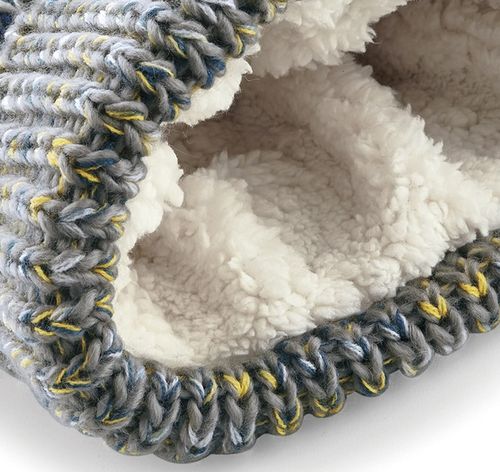 CIEPŁA MĘSKA CZAPKA ZIMOWA Z FUTERKIEM I POMPONEM na Arena.pl