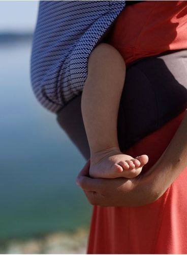 Nosidełko Kinder Hop Basic: Marine Zig Zag Regulowane na Arena.pl