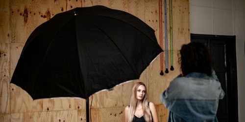 Parasolka-softbox odbijająca Newell 140 cm na Arena.pl