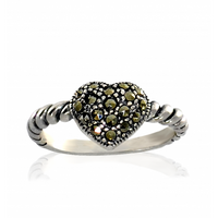 SREBRNY PIERŚCIONEK SERCE Z MARKAZYTAMI PRÓBA SREBRA 925