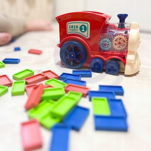 ELEKTRYCZNA CIUCHCIA LOKOMOTYWA DO KLOCKÓW DOMINO INTERAKTYWNA WOOPIE na Arena.pl