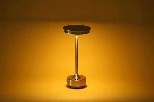 BEZPRZEWODOWA LAMPKA NOCNA DOTYKOWA LED DO RESTAURACJI HOTELU 3 TRYBY na Arena.pl