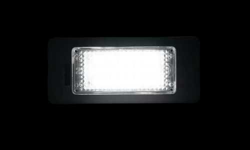 PODŚWIETLENIE TABLICY REJESTRACYJNEJ LED BMW E90 E91 E60 E61 X5 X6 E39 na Arena.pl