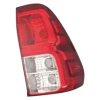 LAMPA TYLNA PRAWA TOYOTA HILUX VIII 2015 2016 2017 2018