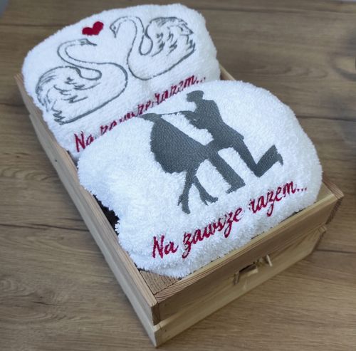 RĘCZNIKI Z HAFTEM białe PREZENT NA WALENTYNKI ROCZNICĘ ŚLUB 100x50 cm na Arena.pl