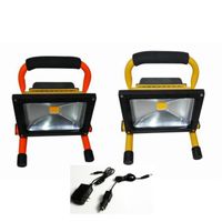 HALOGEN AKUMULATOROWY LED 20W MOCNY