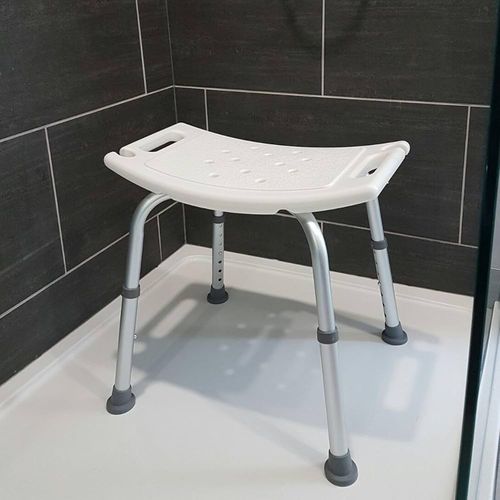 TABORET PRYSZNICOWY STOŁEK DO WANNY KRZESŁO POD PRYSZNIC REHABILITACYJNE na Arena.pl