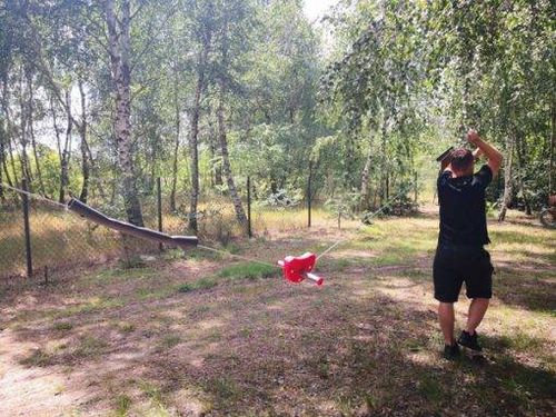 zjazd linowy - czerwony na Arena.pl