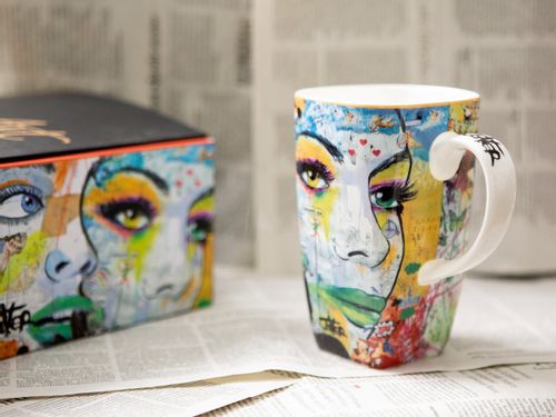 Kubek - Loui Jover (CARMANI) na Arena.pl