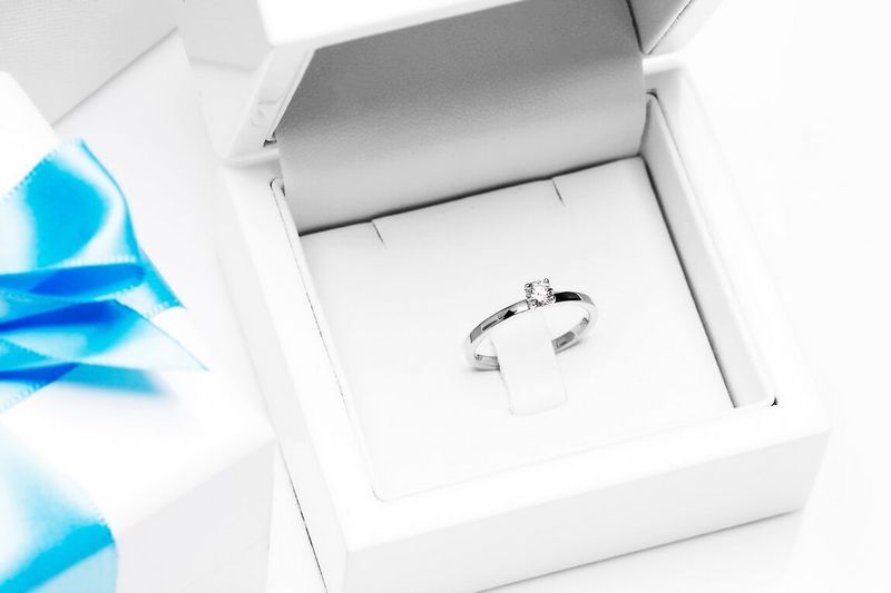 Emaga Złoty pierścionek PBD2500 - Diament zdjęcie 5