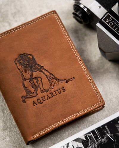 Męski portfel ze wzorem znaków zodiaku Always Wild na Arena.pl