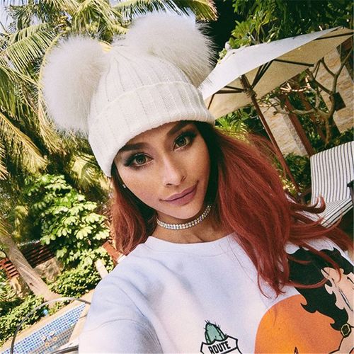 CZAPKA Z POMPONAMI na Arena.pl