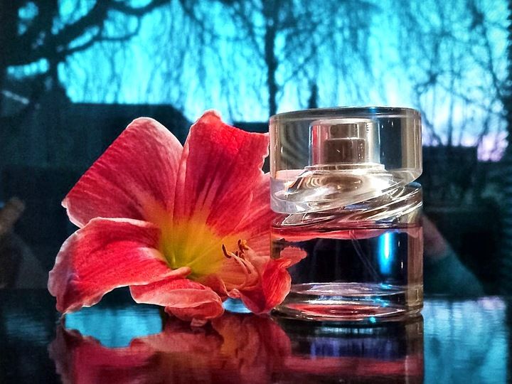 HUGO BOSS FEMME EDP 75ML FLAKON BEZ KORKA zdjęcie 7