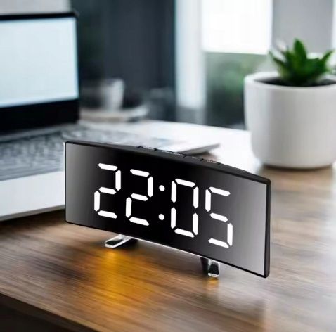 BUDZIK ZEGAR ELEKTRONICZNY DUŻY WYŚWIETLACZ LUSTRO LED TERMOMETR DATA na Arena.pl