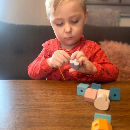 Sorter Kostka Edukacyjna Elastyczna Drewniana Sensoryczna Klocki dla Dzieci na Arena.pl