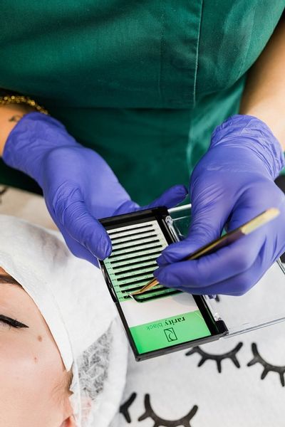 Neutralizator zapachu kleju do przedłużania rzęs Rarity kwiatowy 60ml zdjęcie 4