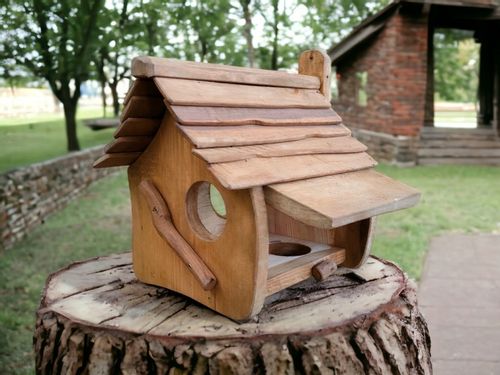 Domek dla WIEWIÓREK - brązowy rustkalny rzemieślniczy, doskonały na prezent na Arena.pl