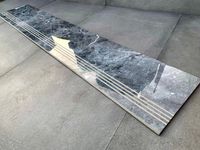 MARMUR NA SCHODACH - szara stopnica 120x30 POŁYSK