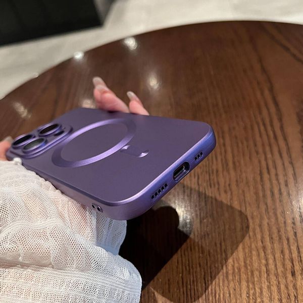 Etui Iphone 13 Pro Soft Magsafe Fioletowe zdjęcie 9