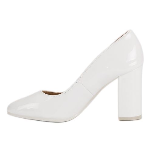 Białe Lakierowane Czółenka r.40 na Arena.pl