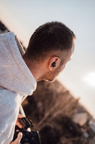 SŁUCHAWKI BEZPRZEWODOWE Z BLUETOOTH POWERBANK na Arena.pl