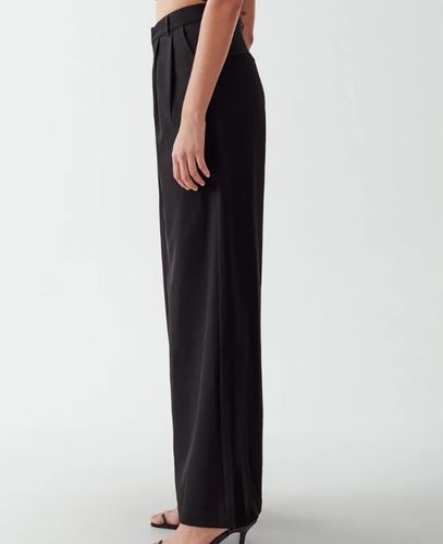 Spodnie Calli ISLA R44 na Arena.pl