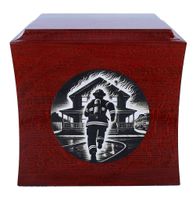 Drewniana urna dla strażaka Spersonalizowana urna kremacyjna