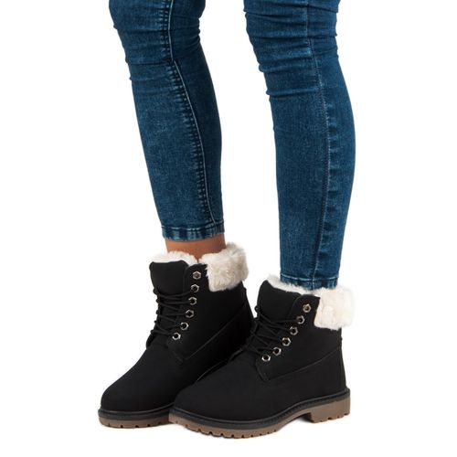 Czarne traperki r.41 na Arena.pl