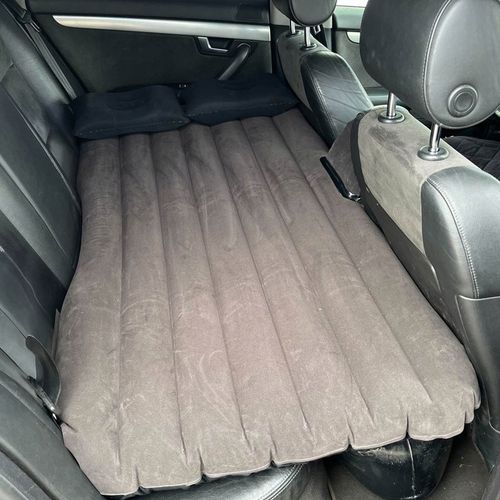 Materac łóżko do samochodu auta dmuchany + pompka czarny na Arena.pl