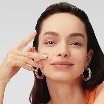 Krem Do Twarzy Loreal Revitalift Clinical Z Witaminą C Oraz SPF50+ 50 ml na Arena.pl