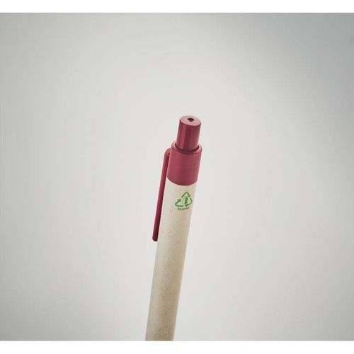 Długopis z kartonu po mleku na Arena.pl