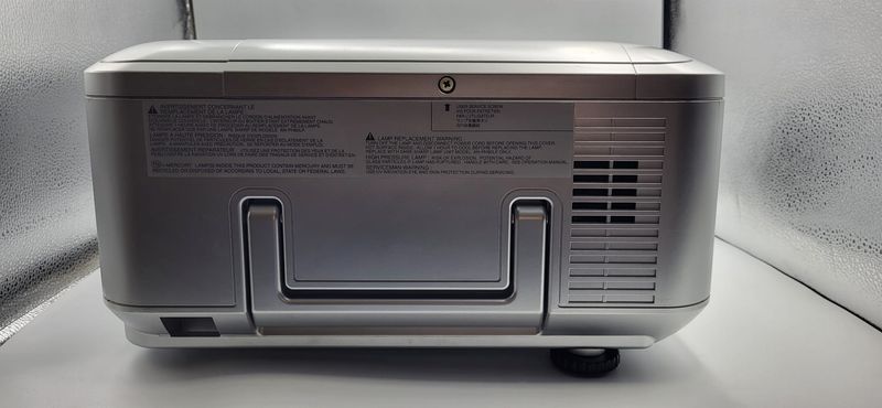 Projektor SHARP XG-PH80X-N używany zdjęcie 3