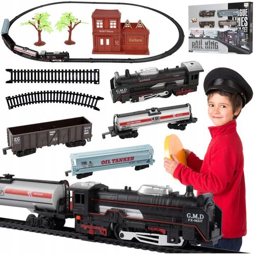 POCIĄG KOLEJKA ELEKTRYCZNA TORY LOKOMOTYWA 3 WAGONY 270CM DŁUGOŚCI STACJA na Arena.pl