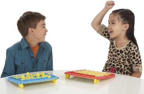 HASBRO GRA Zgadnij kto to ? na Arena.pl