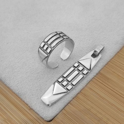 Zawieszka Srebrna pr. 925 Wisiorek SYMBOL ATLANTÓW Srebro Oksydowane na Arena.pl