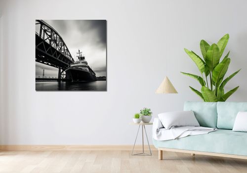 Obraz 90x90cm Statek przy Moście na Arena.pl