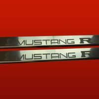 Listwa progowa FORD MUSTANG MK4 MUSTANG R Stal nierdzewna 304 połysk 2szt