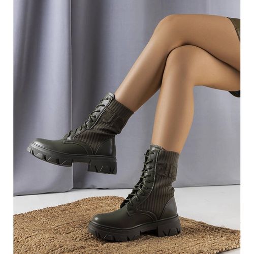 Zielone traperki r.40 na Arena.pl