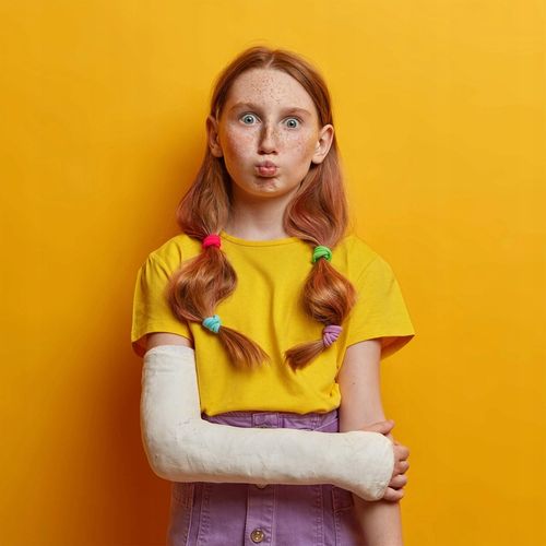 Temblak siatkowy na rękę L MEK 5002 przewiewny temblak na bark ortopedyczny na Arena.pl