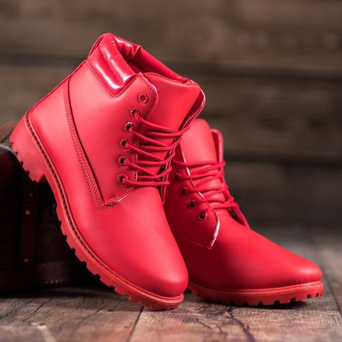 Czerwone Traperki r.40 na Arena.pl